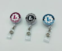 Load image into Gallery viewer, Retractable Enamel Badge Holder - Letter L

